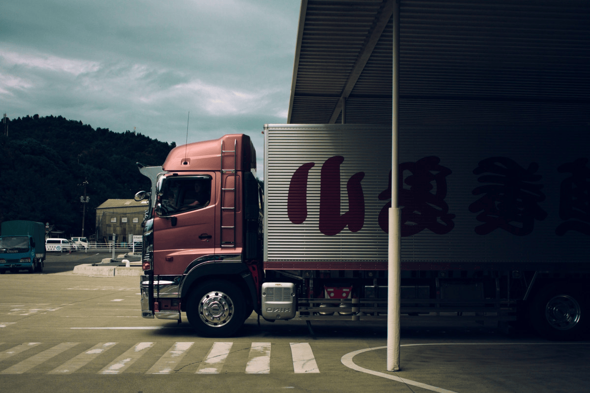 Reliable, Fast,  and Secure Logistics Solutions